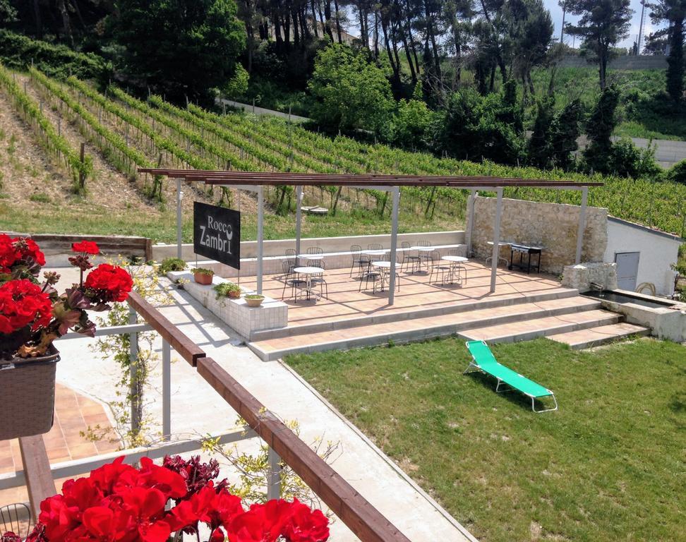 Hotel Bed&Wine Rocco Zambri Bovino Exterior foto
